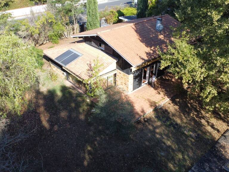 Maison à vendre 6 pièces  (4 chambres), piscine, carport — photo 1
