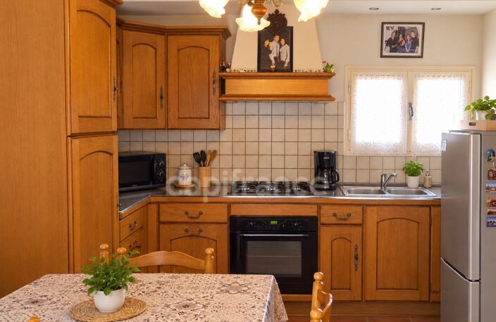 (85) VENDEE LA BARRE DE MONTS (85) à vendre longère 114 m² 6 pièces 3 chambres véranda garages ateliers 3500 m² terrain — photo 2