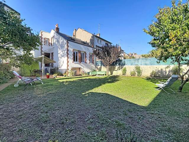 Maison à vendre 5 pièces TOURS, quartier Rabelais Bretonneau Saint Eloi, rue Victor Hugo, 4 chambres, jardin et accès voiture — photo du bien
