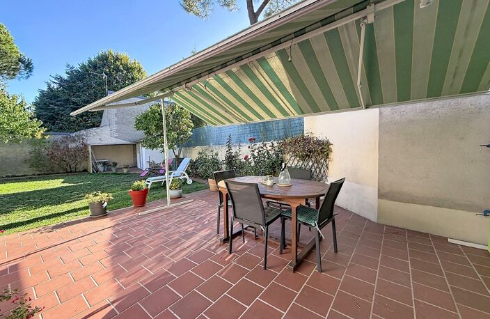 Maison à vendre 5 pièces TOURS, quartier Rabelais Bretonneau Saint Eloi, rue Victor Hugo, 4 chambres, jardin et accès voiture — photo 4