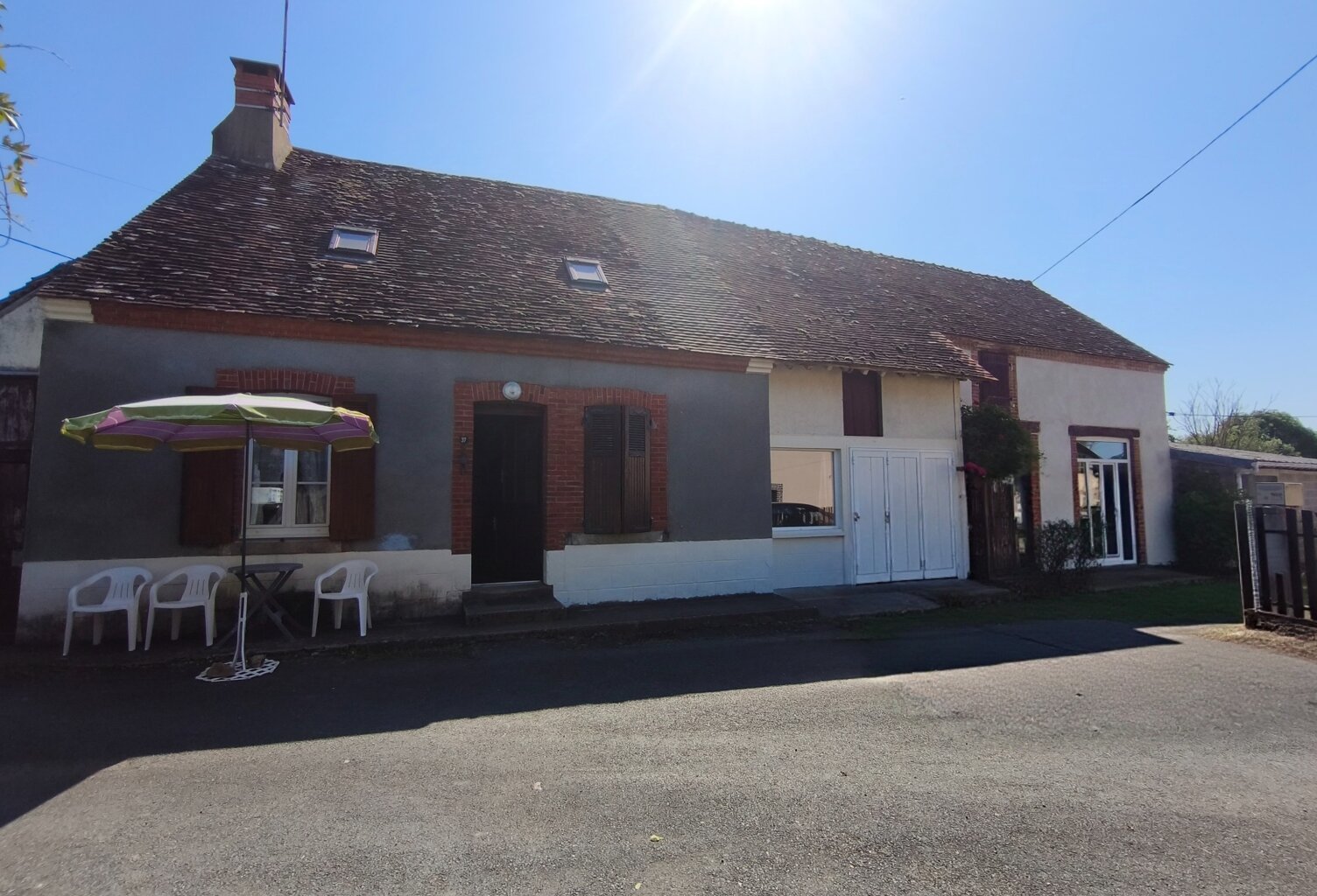 Maison à vendre 5 pièces proche de CHENIERS (23) indre (36) 4 chambres garage grange terrain 1000m² 73 000€ — photo 1