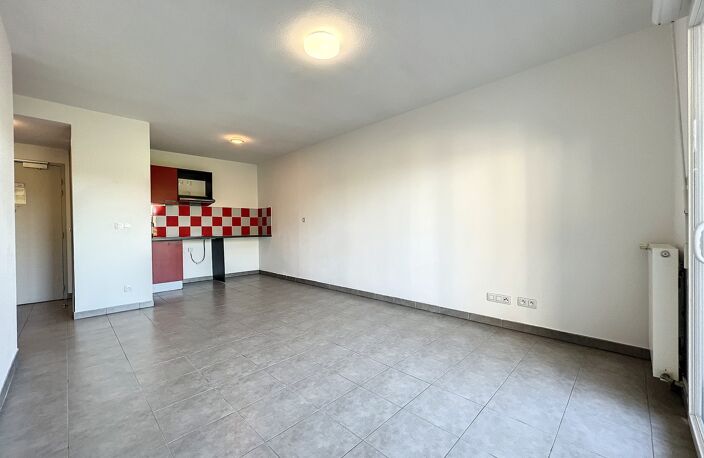 Appartement à vendre 2 pièces 35,10 m2 meublé à JUVIGNAC (34) résidence avec piscine secteur thermes + parking — photo 3