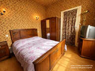 ROANNE – MAISONNETTE DE 49,50 M² – 1 CHAMBRE – COUR D’ENVIRON 200 M² ET DÉPENDANCES — photo 4