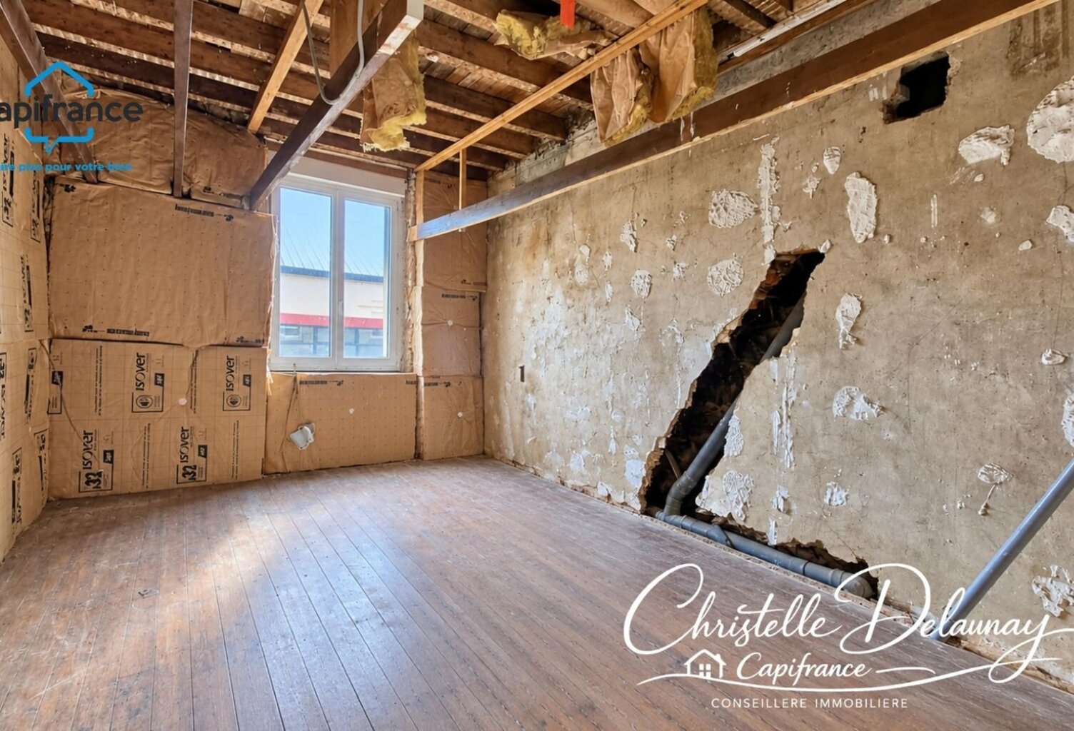 Maison de bourg lumineuse de 84 m² – Beau potentiel en plein centre de Villaines-la-Juhel — photo 1