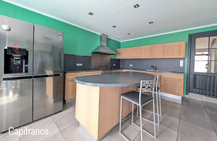 SAINT-JUST – LONGÈRE BRETONNE 240 M² – 5 CHAMBRES – TERRAIN 2 369 M² – GRANDES DÉPENDANCES — photo 5