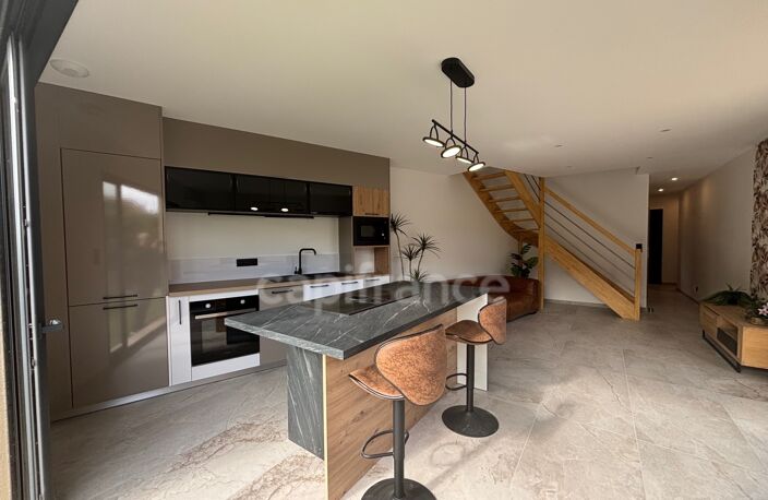 HERAULT (34), À VENDRE MAISON CONTEMPORAINE P4 DE 85 m2, TERRAIN 200 m2, GARAGE, SECTEUR CALME — photo 2