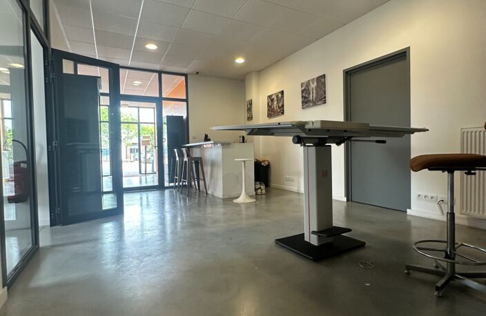 Local/bureau à louer MACON (71) — photo 3