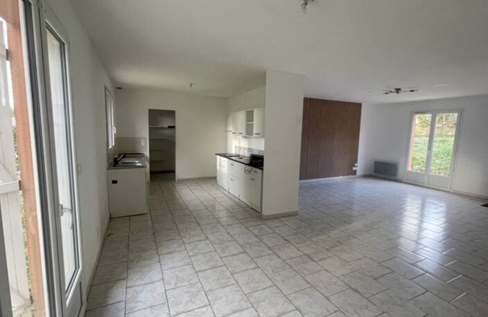 LA CHARITÉ-SUR-LOIRE – PAVILLON DE PLAIN-PIED – 3 CHAMBRES – TERRAIN 840 M² — photo 3
