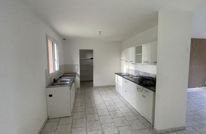 LA CHARITÉ-SUR-LOIRE – PAVILLON DE PLAIN-PIED – 3 CHAMBRES – TERRAIN 840 M² — photo 4