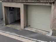 GARAGE - RUE FOURCROY — photo 3