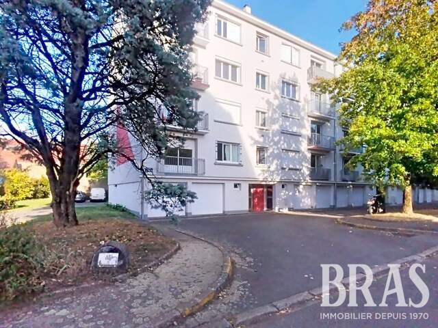 Appartement Rezé 2 pièces avec balcon, cave et garage — photo du bien