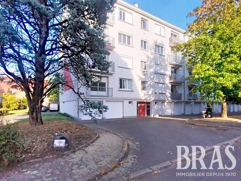 Appartement Rezé 2 pièces avec balcon, cave et garage — photo 1