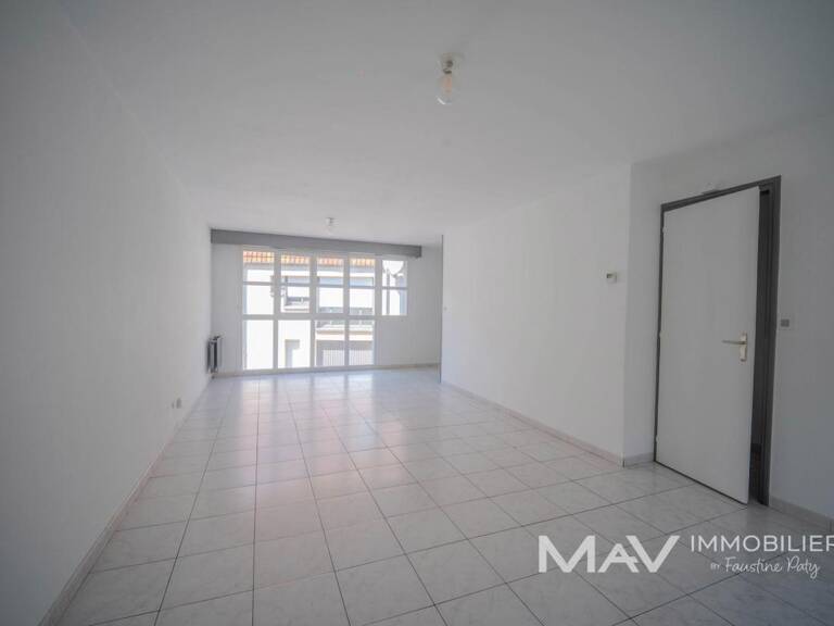 SAINT-OMER - MAISON 4 CHAMBRES AVEC GARAGE A PROXIMITE DU CENTRE VILLE — photo 1