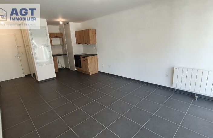 BEAUVAIS — photo 2