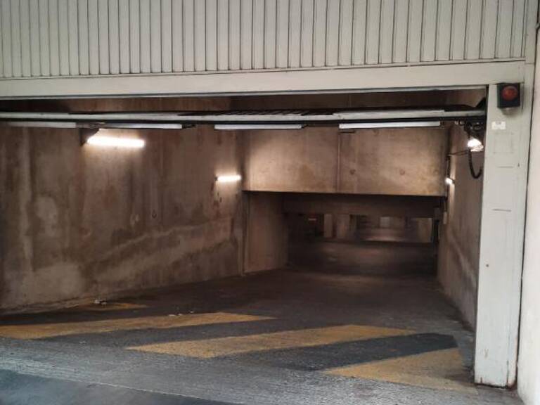 GARAGE/BOX LYON 3EME — photo 1