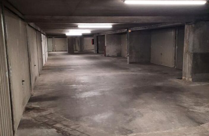 GARAGE/BOX LYON 3EME — photo 4