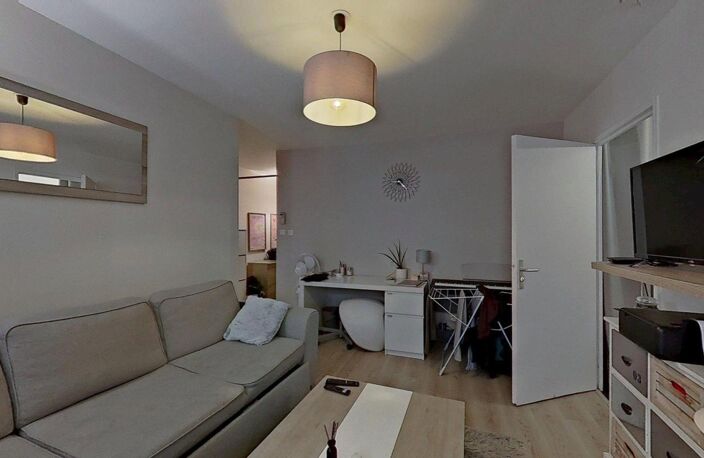 298 rue Duguesclin  Lyon 69003 - T2 Meublé - 890 €CC — photo 2