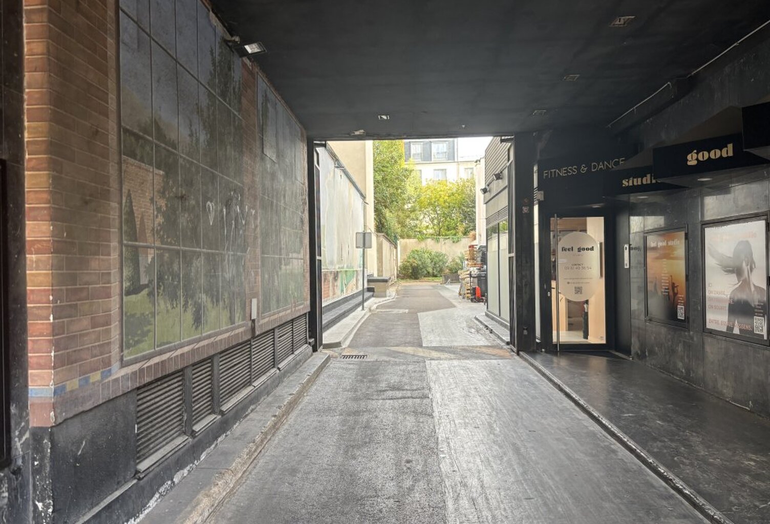 PARKING - RUE DE LA POMPE — photo 1