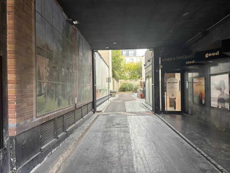 PARKING - RUE DE LA POMPE — photo 1