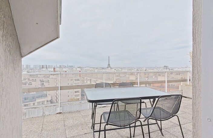 PARIS 15ème – VAUGIRARD – BIEN D'EXCEPTION RÉNOVÉ – TERRASSE DE 39 M² AVEC VUE PANORAMIQUE SUR PARIS — photo 4