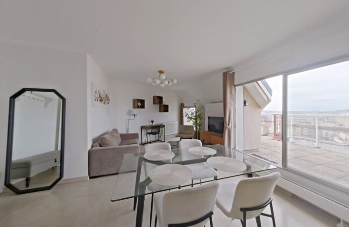 PARIS 15ème – VAUGIRARD – BIEN D'EXCEPTION RÉNOVÉ – TERRASSE DE 39 M² AVEC VUE PANORAMIQUE SUR PARIS — photo 5