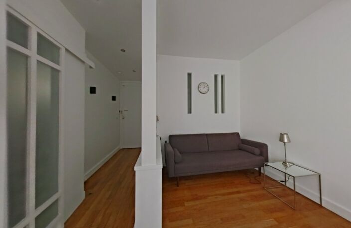 GRAND STUDIO MEUBLE - MONTMARTRE — photo 5