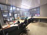 A VENDRE - RARE - MyTransac vous propose sur Croissy Beaubourg , un local d'activité de 560m² avec cours privative — photo 3