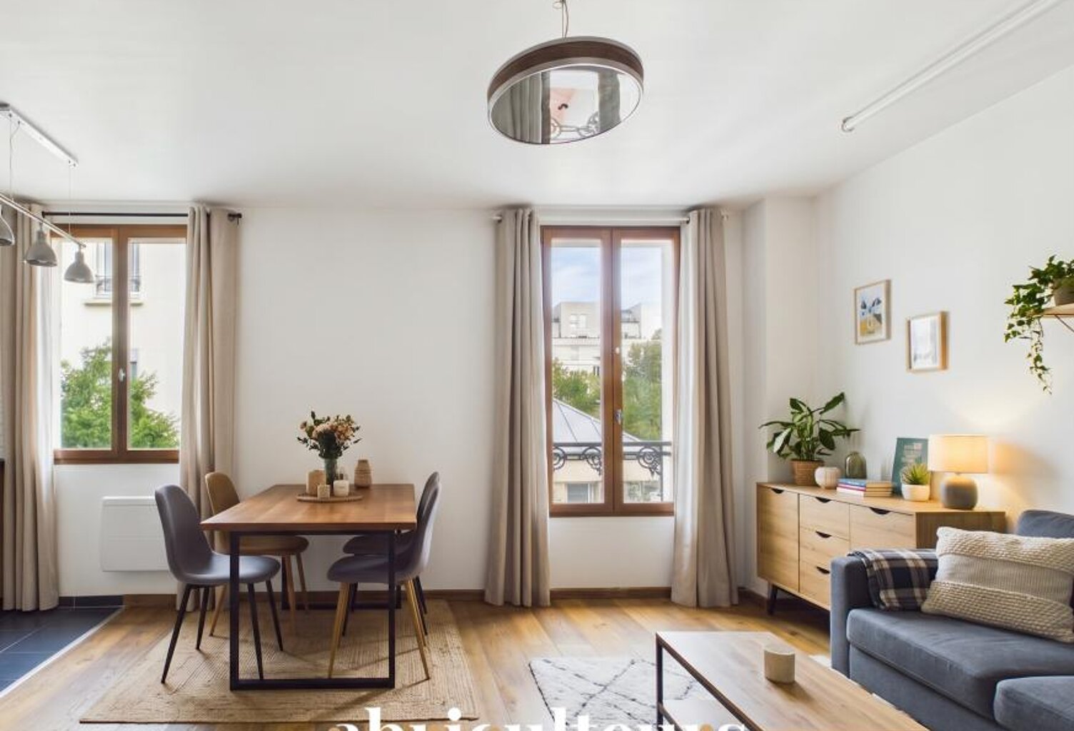 Appartement 2 pièces traversant en vente à Saint-Denis 93210 — photo 1
