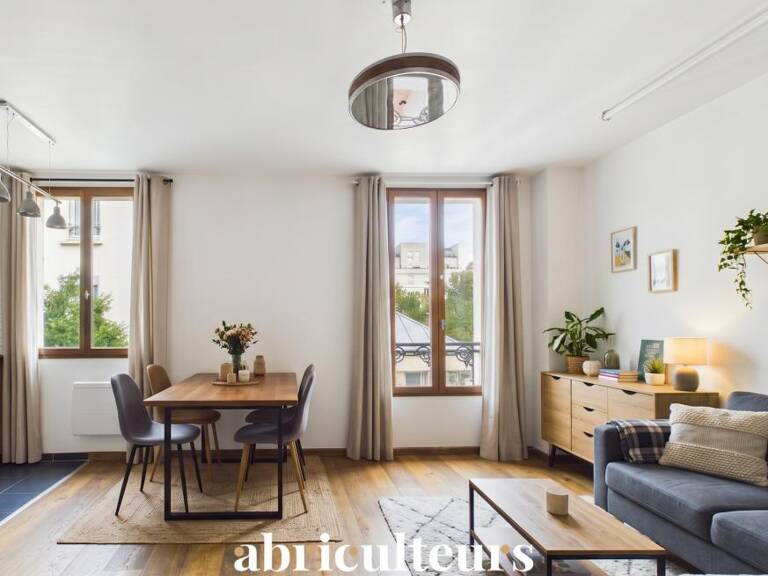 Appartement 2 pièces traversant en vente à Saint-Denis 93210 — photo 1