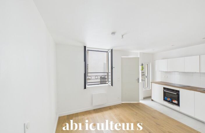 Beau duplex "esprit maison" rénové et confortable au cœur du 18ᵉ arrondissement — photo 2