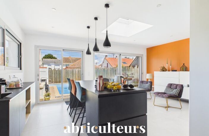 Maison familiale de 141 m² avec jardin, piscine  en vente au Croisic (44490) — photo 2