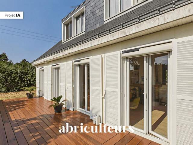 Maison baigné de lumière avec piscine et vue dégagé en vente à La Baule-Escoublac 44500 — photo du bien