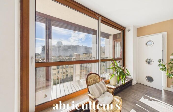 Paris 15e – Résidence Paris XV – Appartement familial 5 pièces de 114 m² avec balcons, parking et cave — photo 5