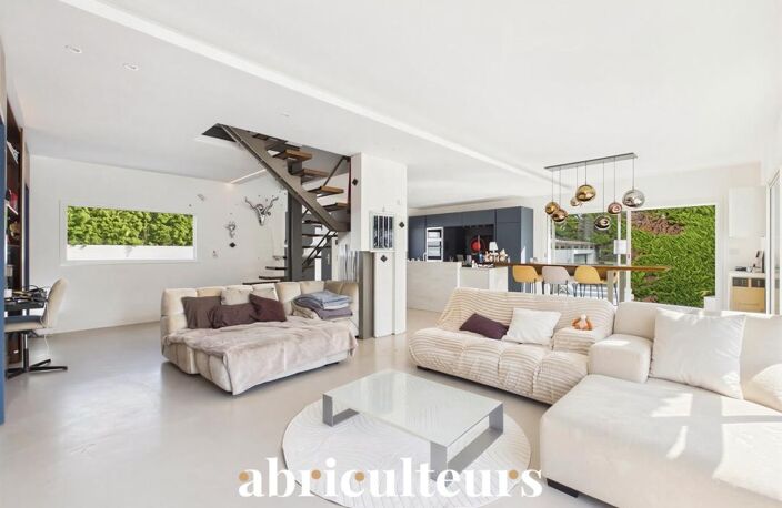 Villa familiale avec piscine et dépendances – La Barben (13330) — photo 2