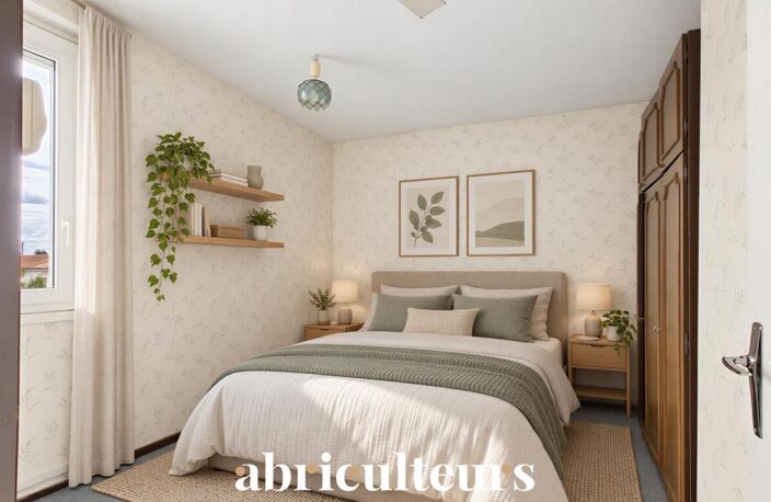 T4 traversant de 80 m² avec balcon, parking et cellier, à rafraîchir en vente à Talence (33400) — photo 3