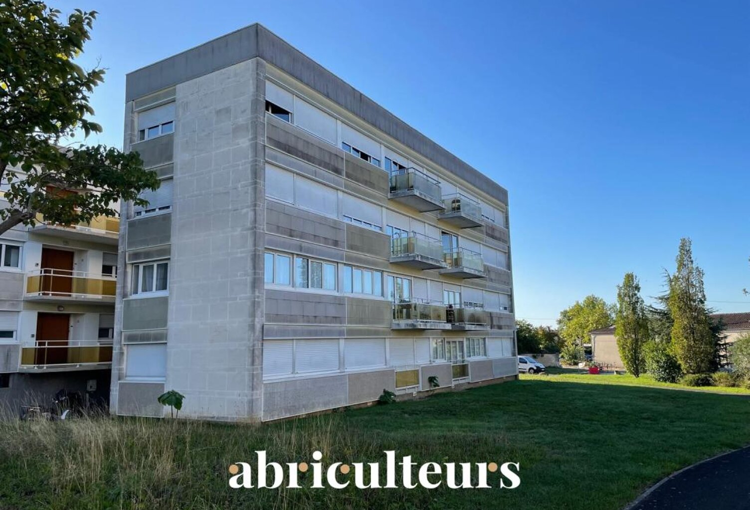 Immeuble de Rapport en vente à Cognac (16100) — photo 1