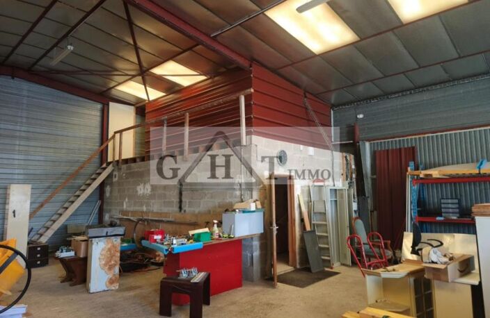 335 m² entrepot bureaux a vendre à thorigny sur marne — photo 2