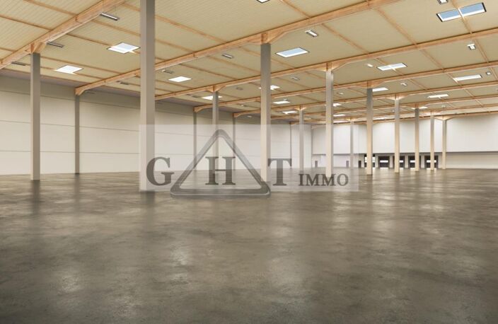 ENTREPÔT DE 6743 M² À LOUER À CROISSY-BEAUBOURG — photo 2