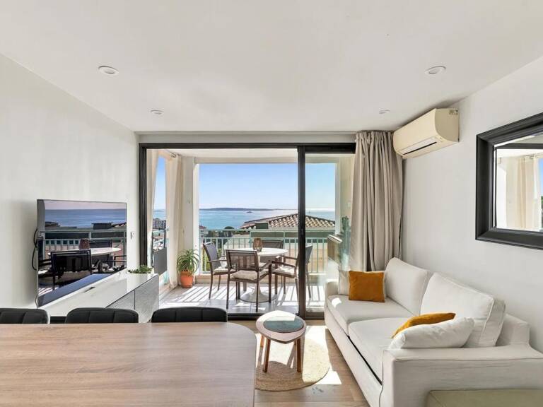 Appartement 2 pièces de 41 m² situé à Cannes — photo 1