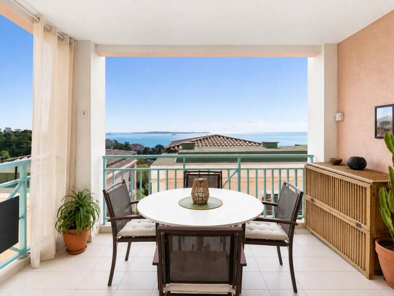 Appartement 2 pièces de 41 m² situé à Cannes — photo 1