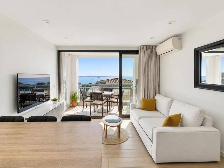 Appartement 2 pièces de 41 m² situé à Cannes — photo 1