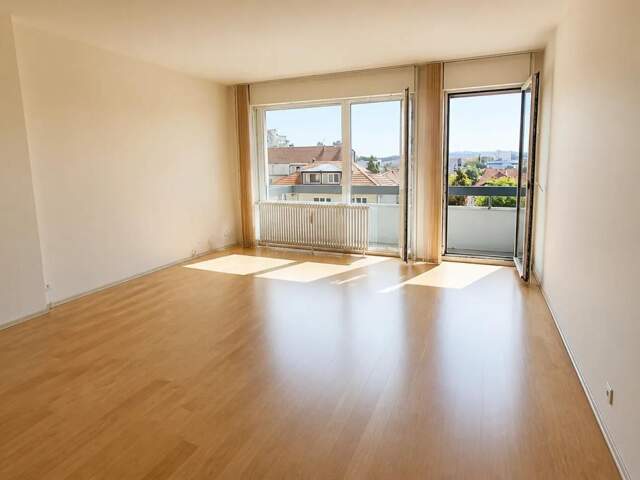 Appartement 2 pièces 64m²  avec balcon, garage et cave - Besançon Avenue Clémenceau — photo du bien