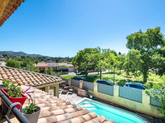 Maison familiale avec piscine à Marseille — photo du bien