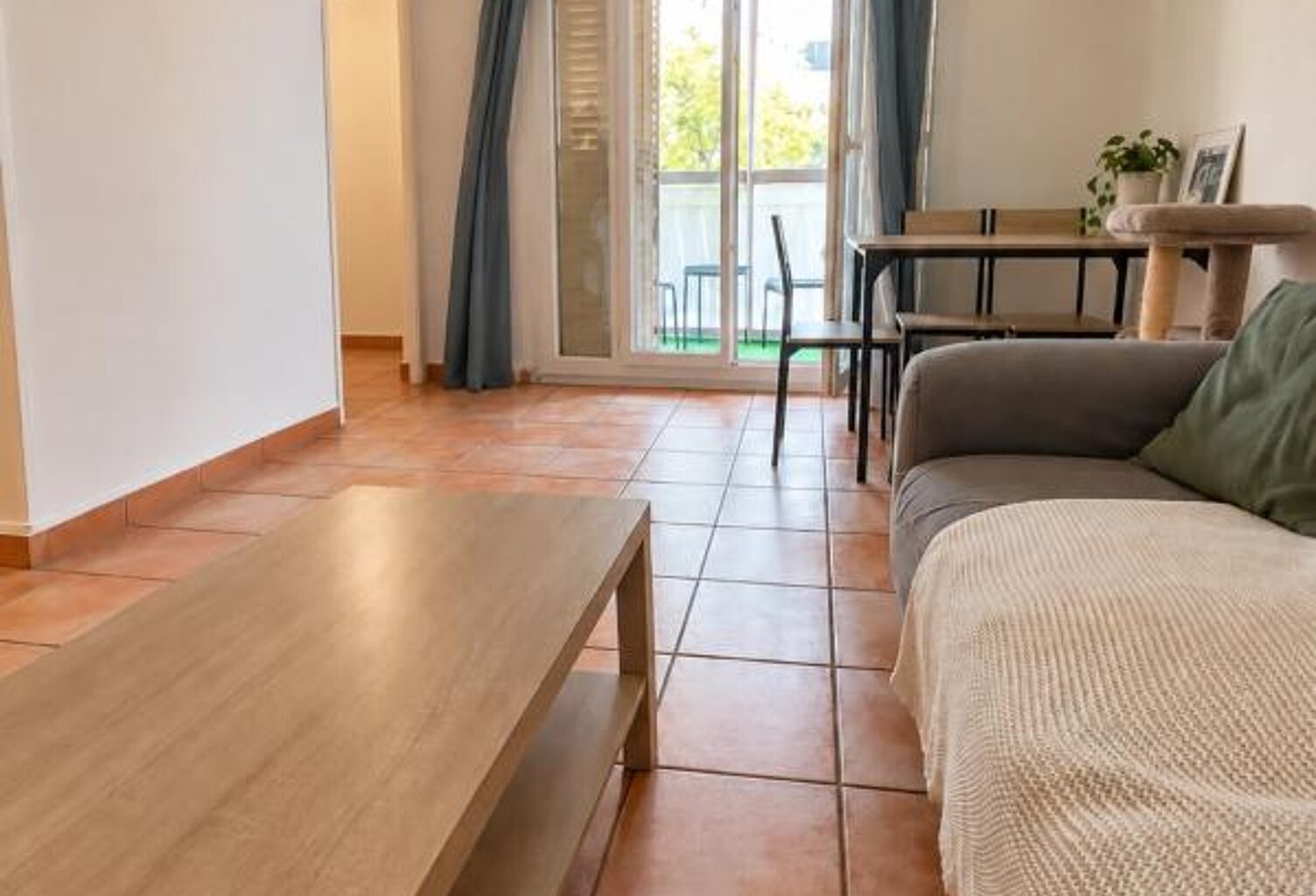Appartement T2 de 35 m2 avec loggia - Marseille 13009 — photo 1