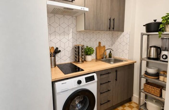 Appartement T2 de 35 m2 avec loggia - Marseille 13009 — photo 3