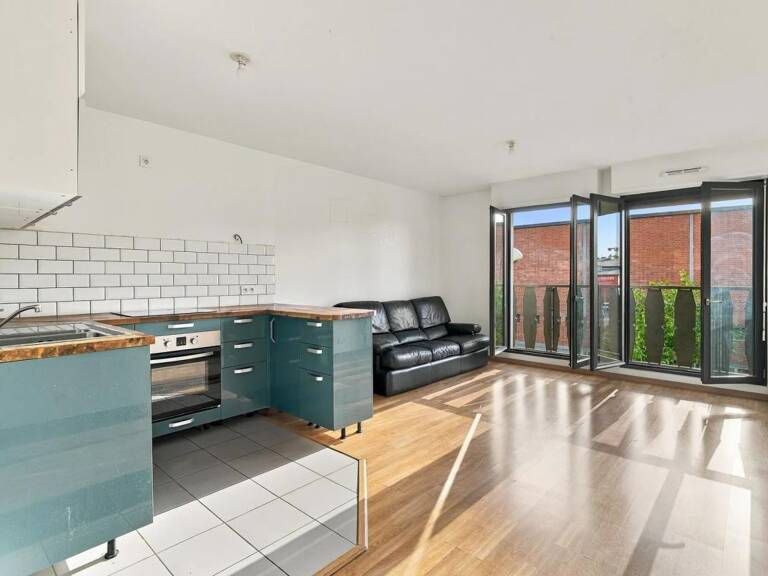 Appartement de 4 pièces de 65 m² à Aubervilliers — photo 1
