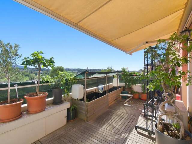 Appartement de 3 pièces de 71 m² à Marseille — photo du bien