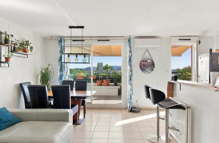 Appartement de 3 pièces de 71 m² à Marseille — photo 3