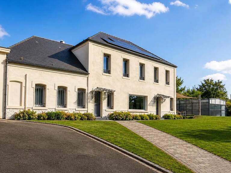 Maison coup de coeur - 292 m² - 11 pièces - Avesnes-les-Aubert — photo 1