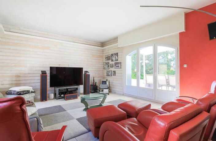 Maison coup de coeur - 292 m² - 11 pièces - Avesnes-les-Aubert — photo 4